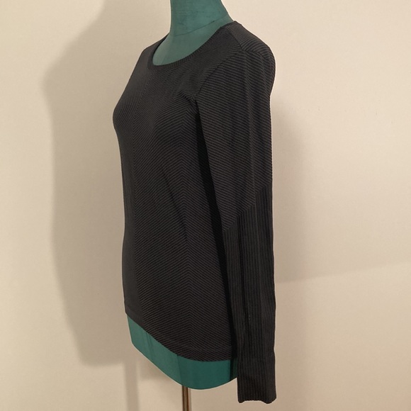 Athleta base layer - medium - Picture 2 of 5